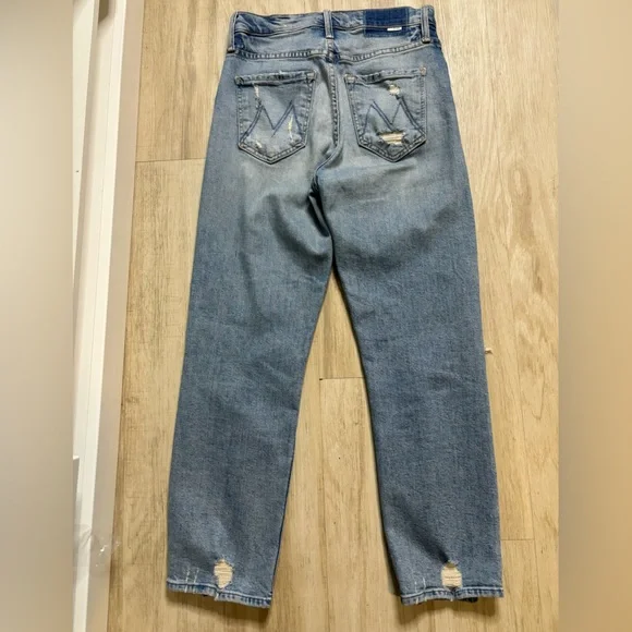 MOTHER Superior The Tomcat Distressed Straight Leg
Jeans In The Confession 26 - Picture 4 of 10